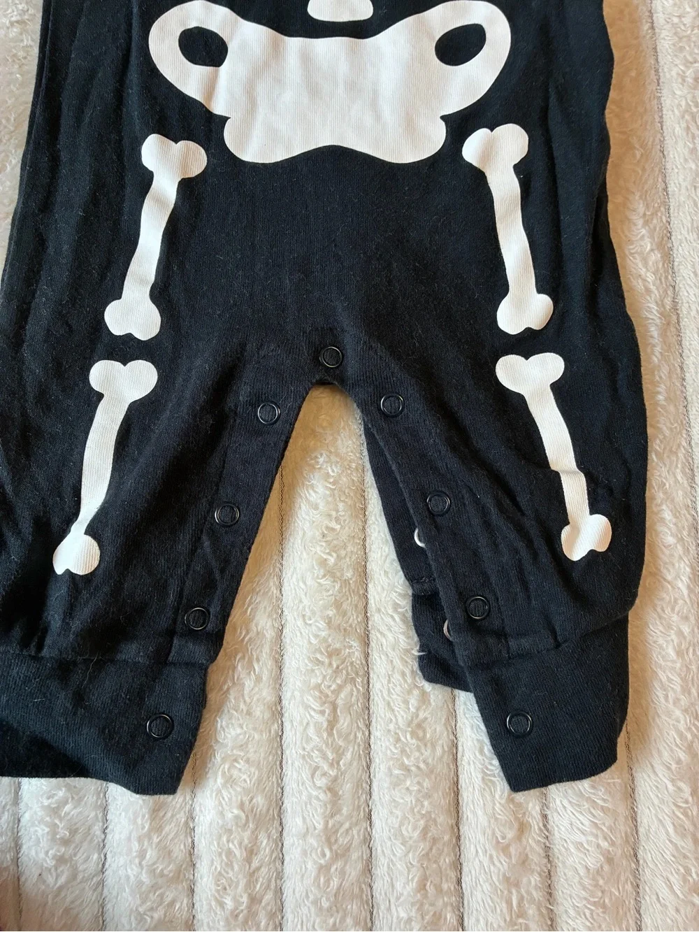 🎃🕷️ Carter's Halloween Bundle | Skeleton Romper & Pumpkin Beanie | 6M